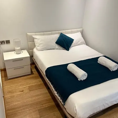 Apartment Hidden Gem At Luxurious Ocean Village Gibraltar